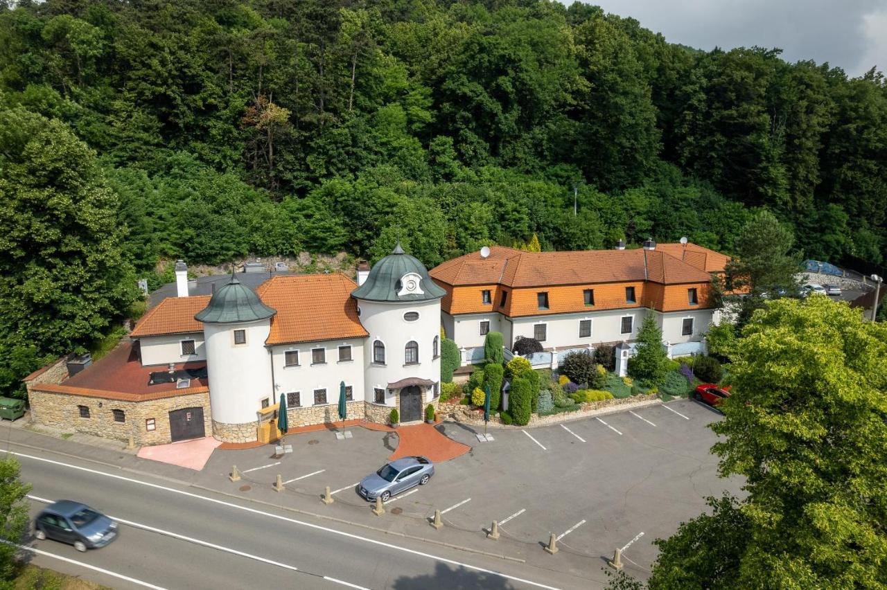 Hotel Zamecek Pod Hradem Stary Jicin 111 Экстерьер фото