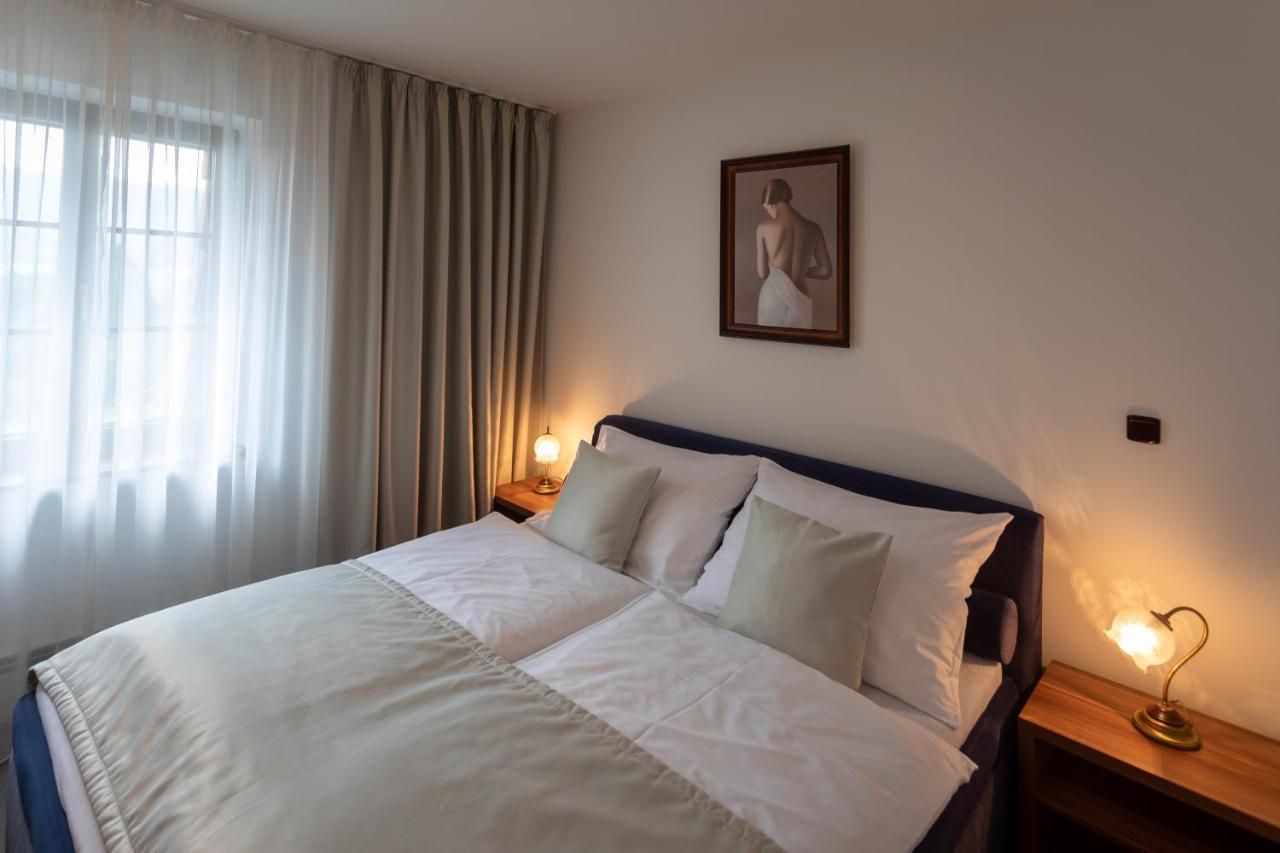 Hotel Zamecek Pod Hradem Stary Jicin 111 Экстерьер фото
