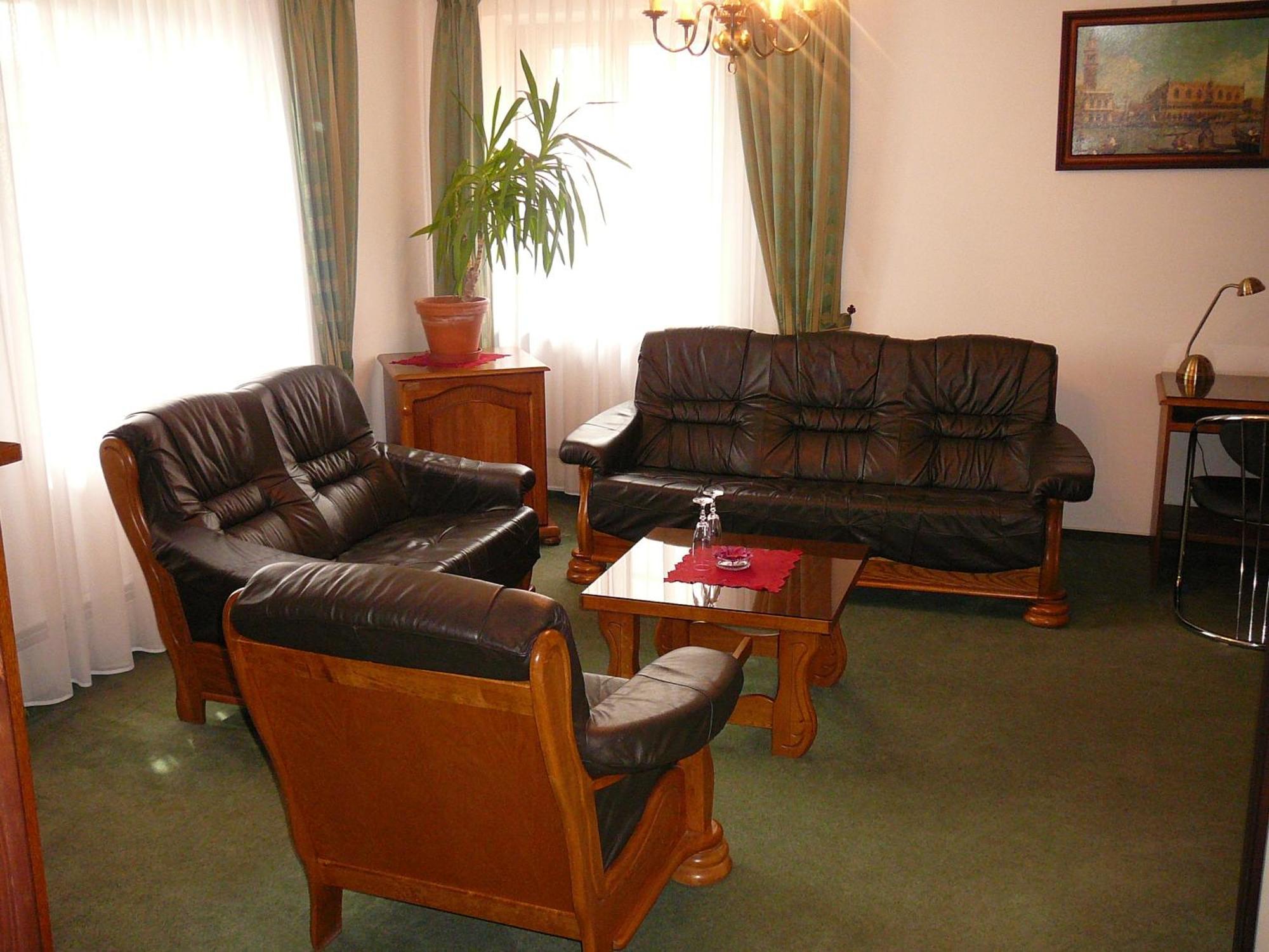 Hotel Zamecek Pod Hradem Stary Jicin 111 Экстерьер фото